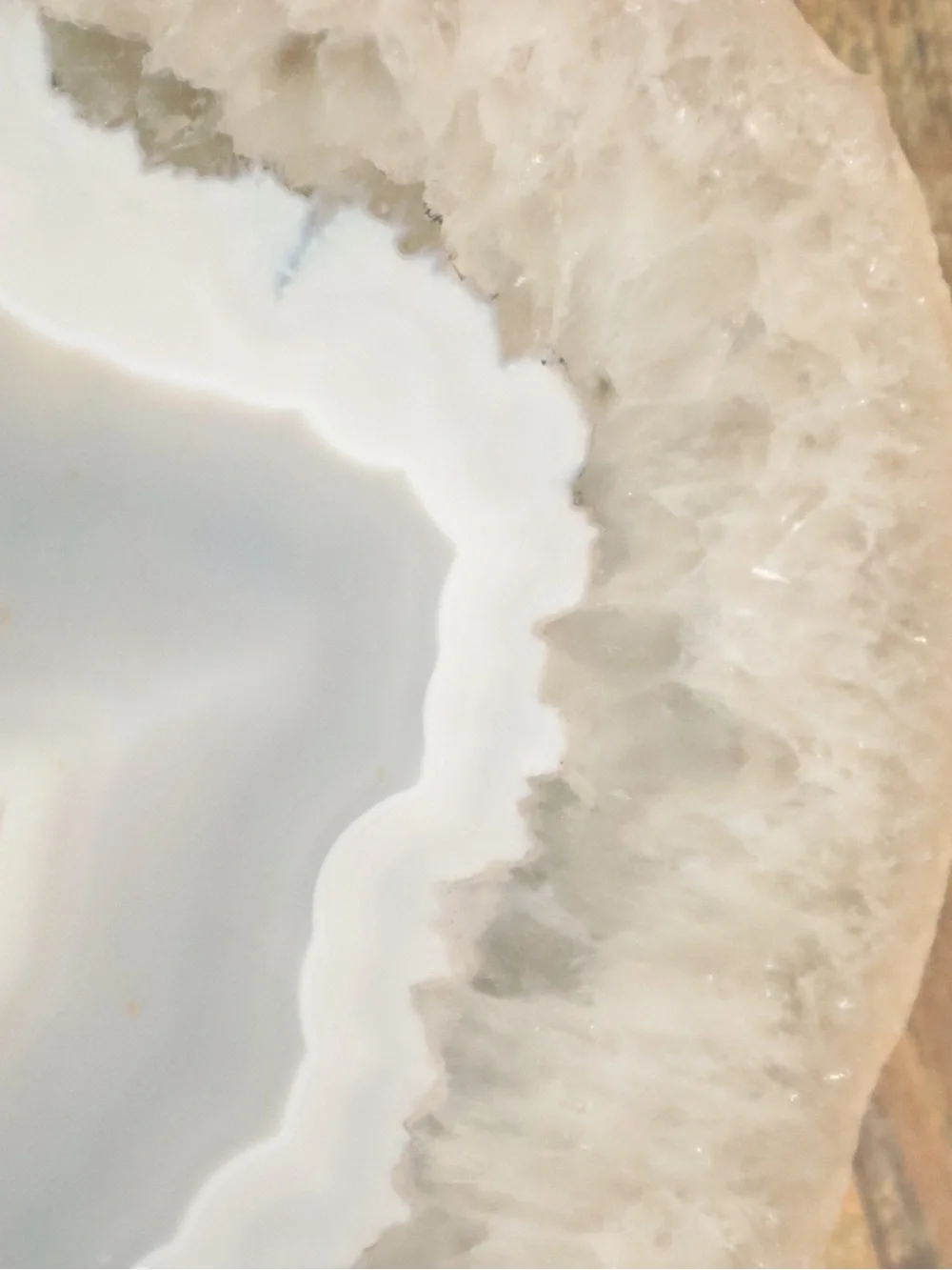 Crystal Agate Geode Display Slice 8 inches & Sun Celestial Decorative Tin⁠